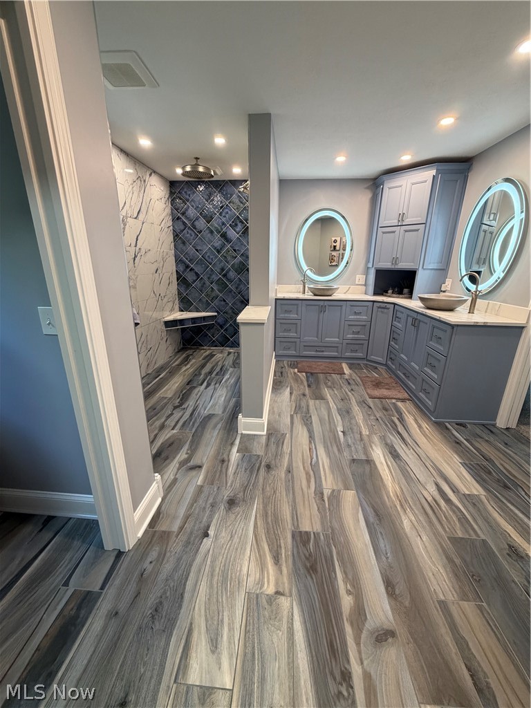 522 Long Cove Avon Lake OH 44012