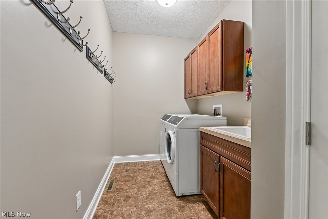 522 Long Cove Avon Lake OH 44012