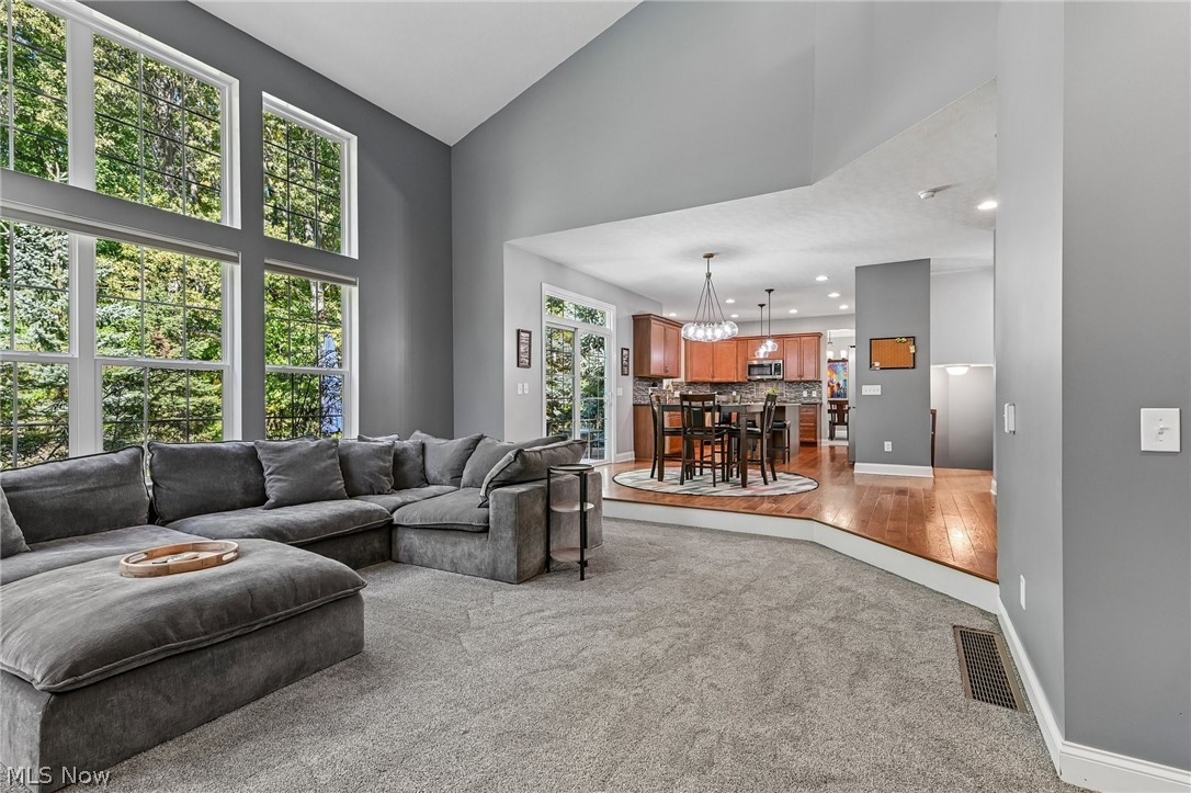 522 Long Cove Avon Lake OH 44012