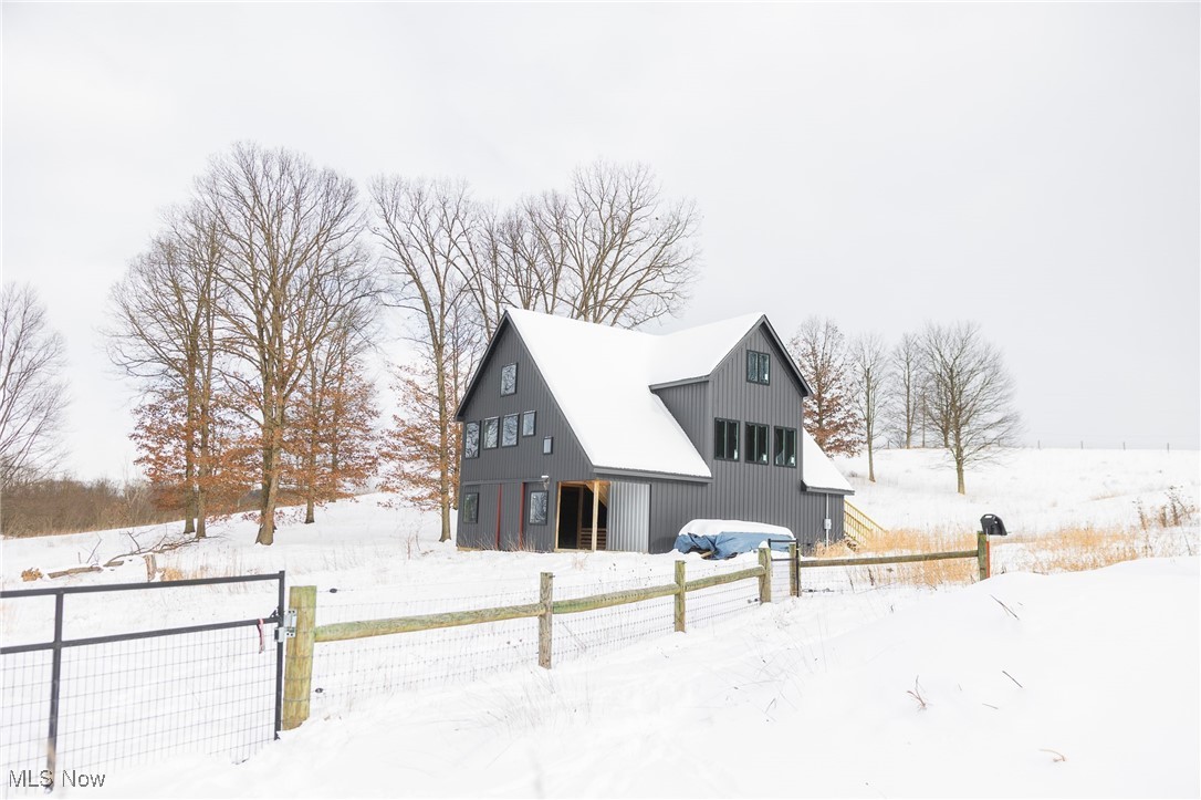 3640 NW Hope Road Magnolia OH 44643