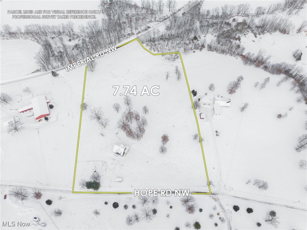 3640 NW Hope Road Magnolia OH 44643