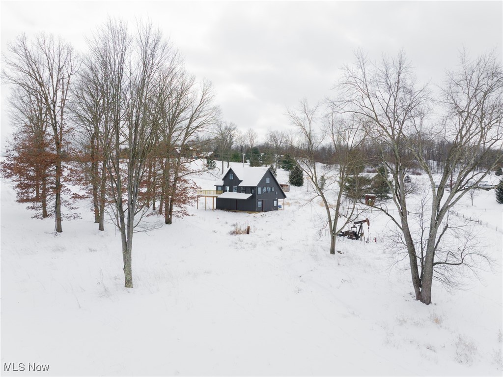 3640 NW Hope Road Magnolia OH 44643