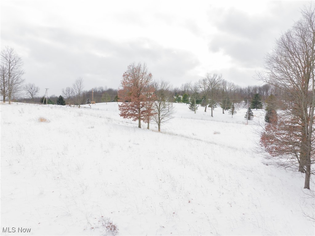 3640 NW Hope Road Magnolia OH 44643