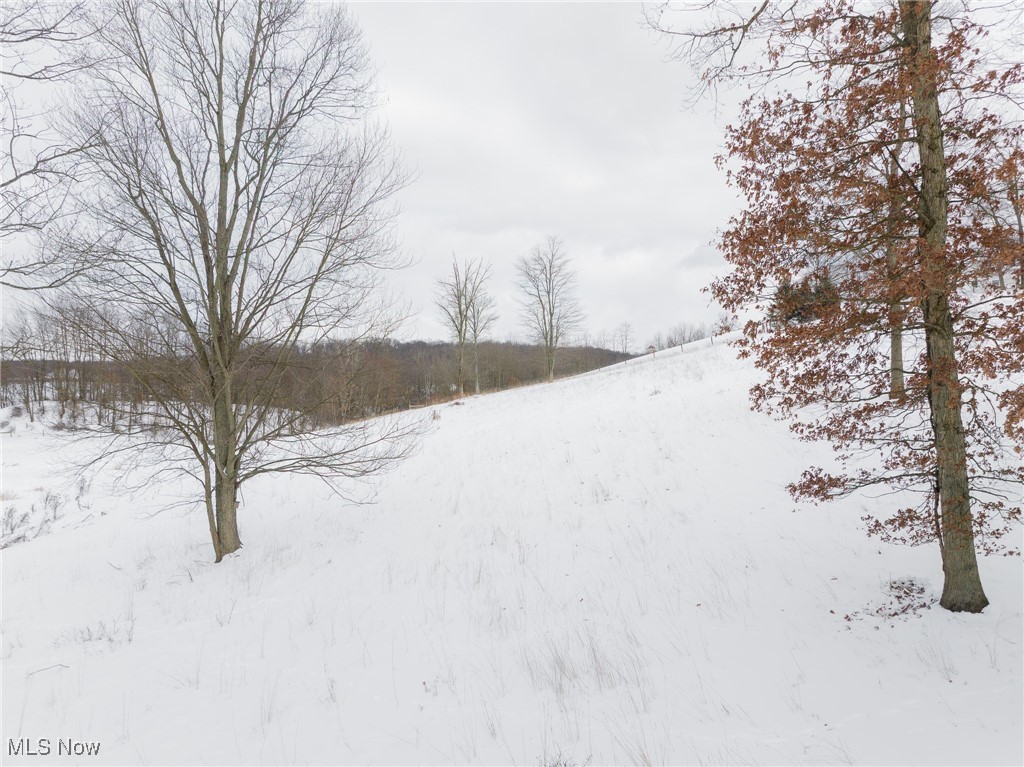 3640 NW Hope Road Magnolia OH 44643