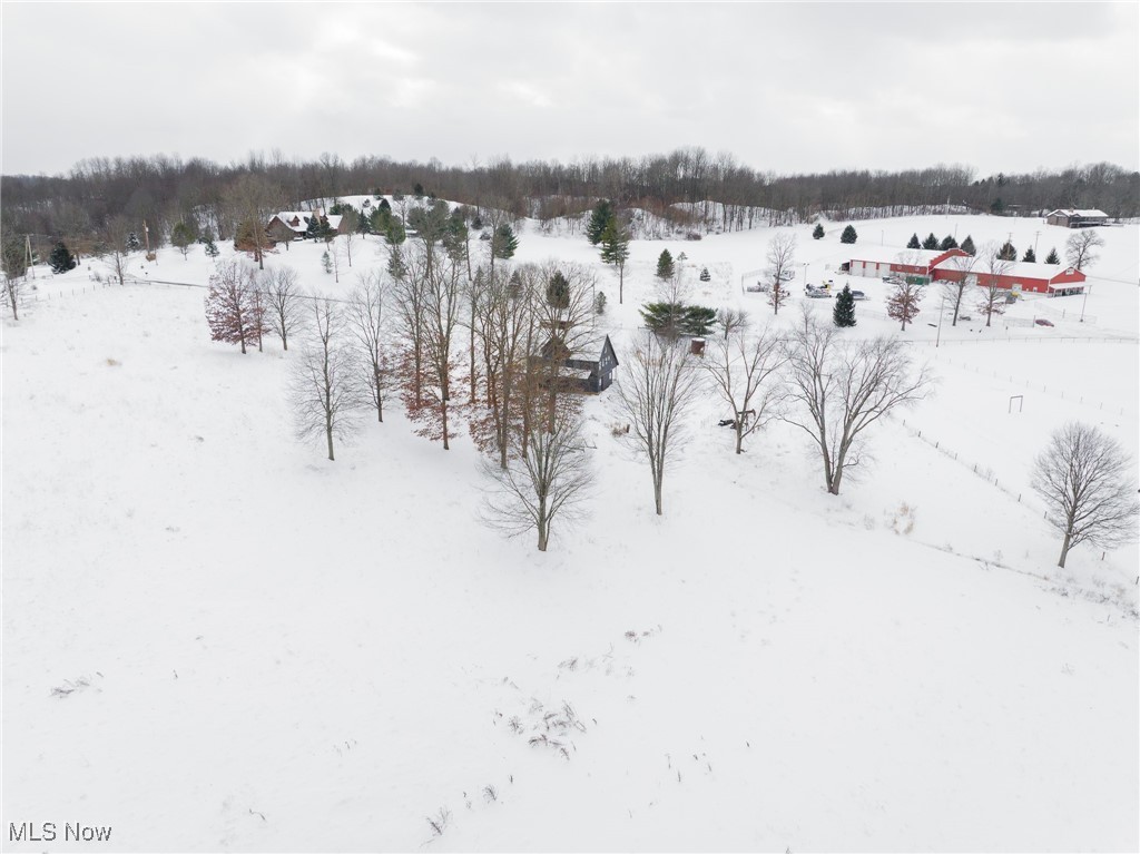 3640 NW Hope Road Magnolia OH 44643