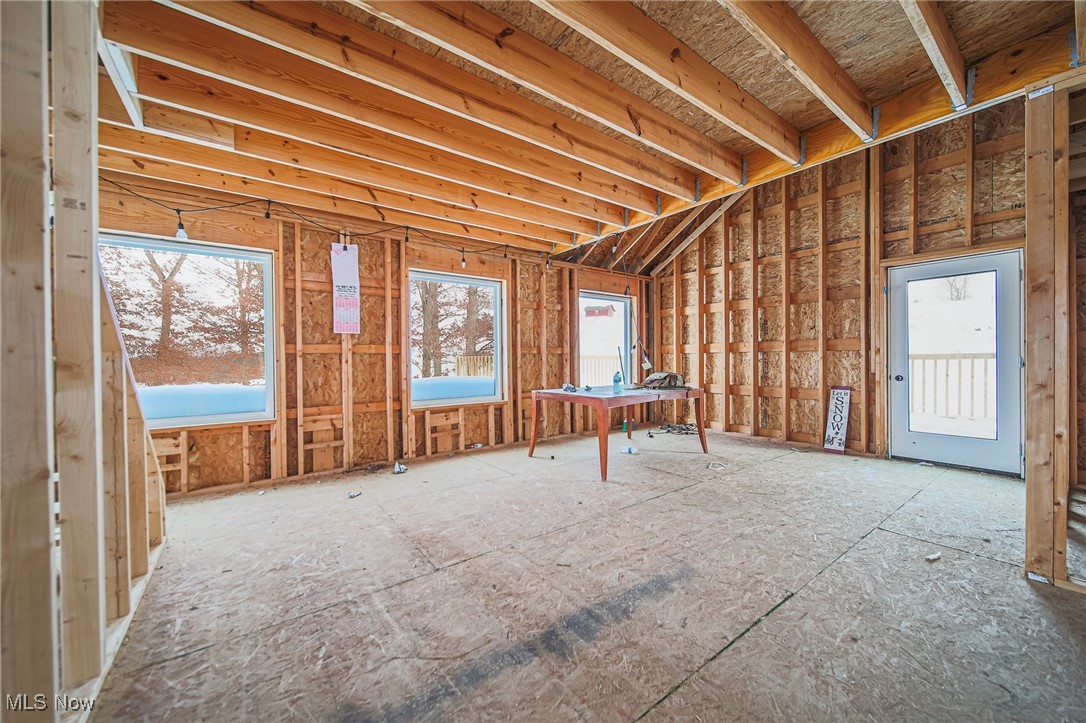 3640 NW Hope Road Magnolia OH 44643