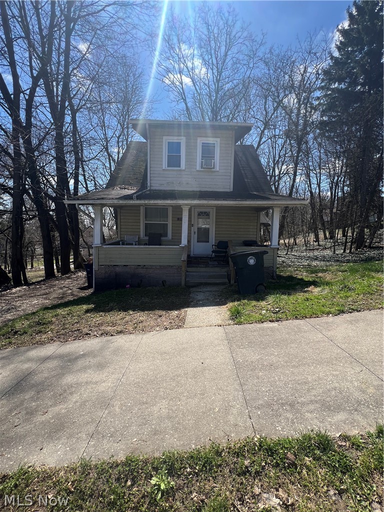 702 W Thornton Street Akron OH 44307