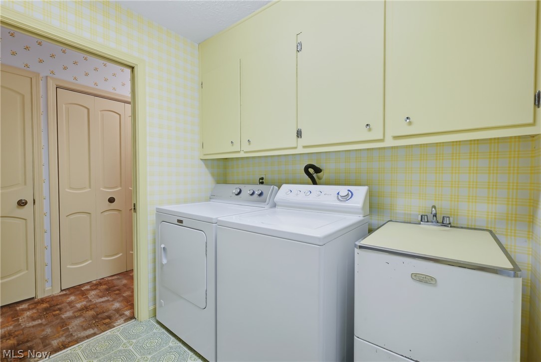 6151 Southern Hills Court Canfield OH 44406