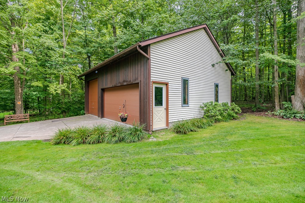 9731 Riverwood Lane Auburn OH 44023