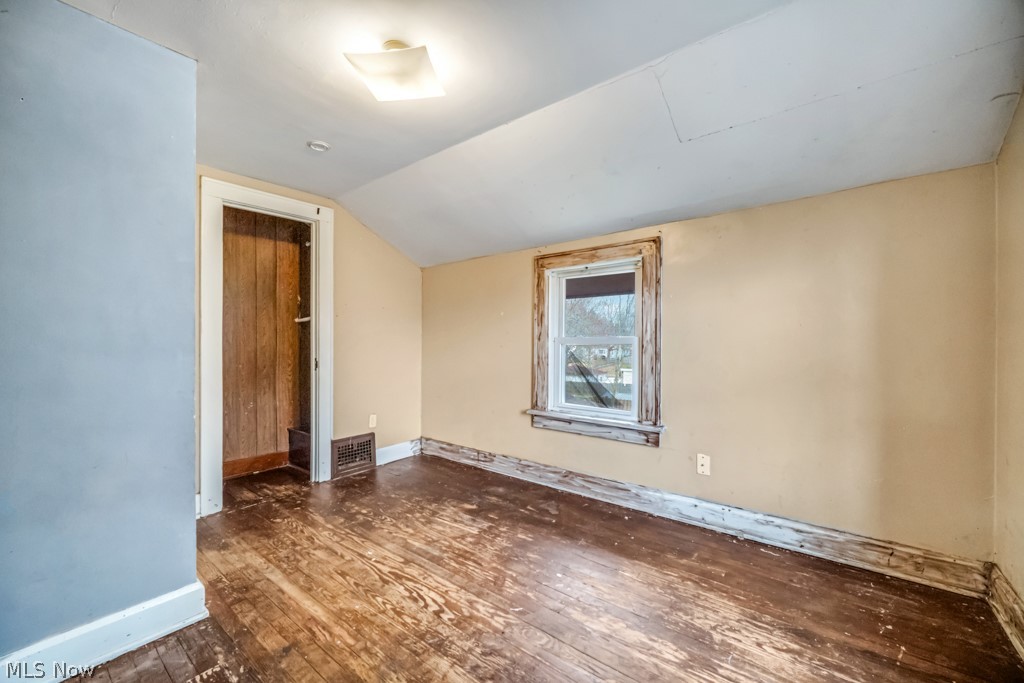 604 Walton Street Ravenna OH 44266