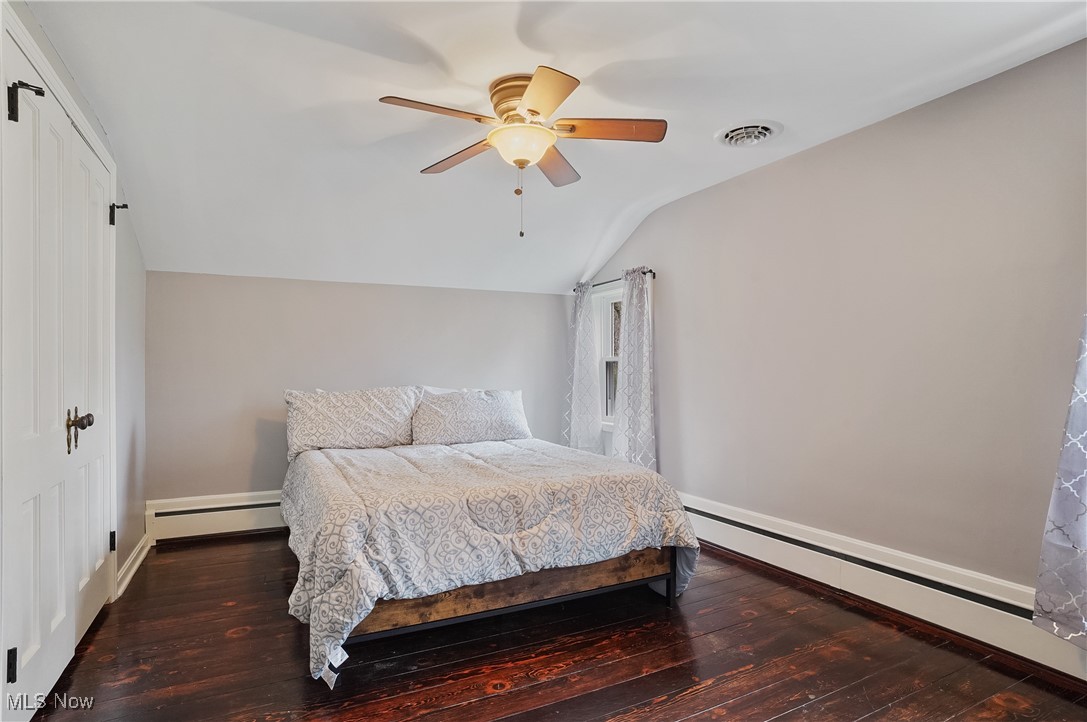 5433 Fleetwood Avenue NW Canton OH 44718