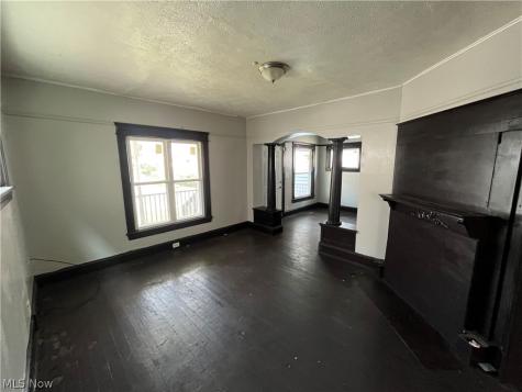 7428 Ottawa Road Cleveland OH 44105