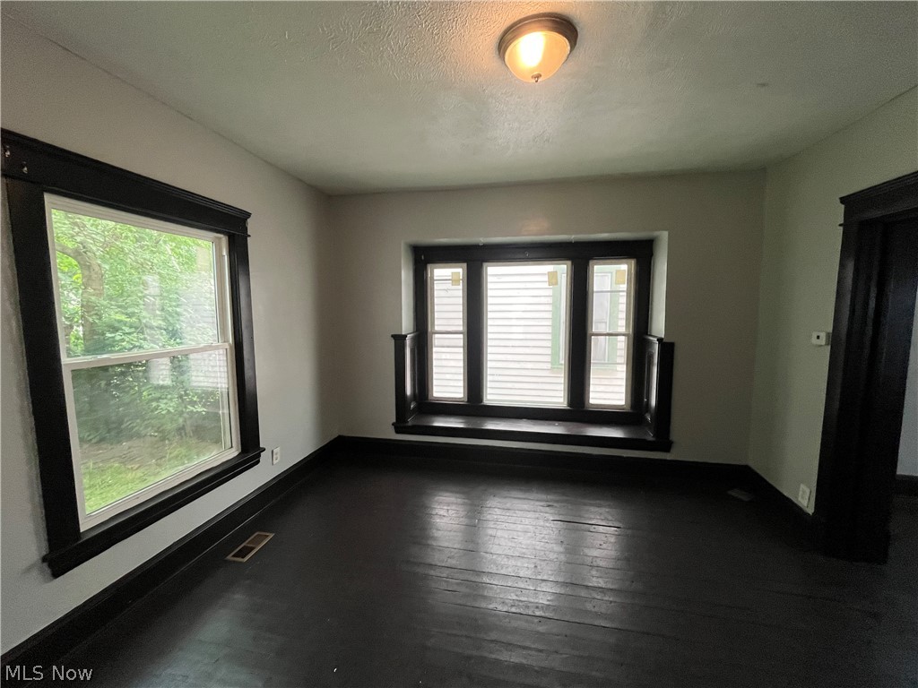 7428 Ottawa Road Cleveland OH 44105