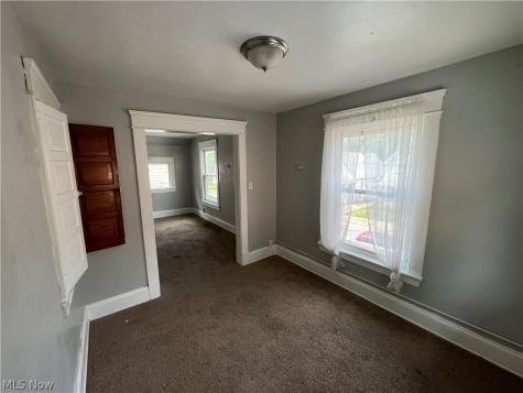 7428 Ottawa Road Cleveland OH 44105