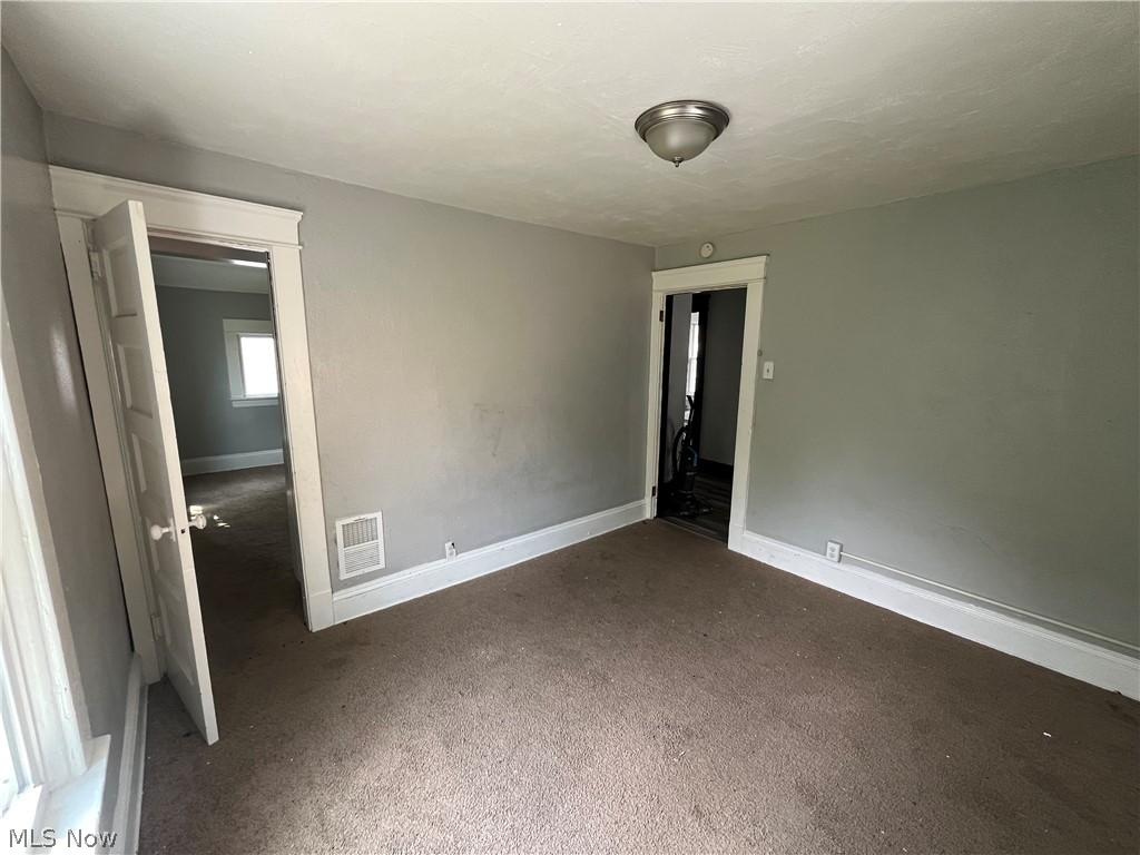 7428 Ottawa Road Cleveland OH 44105