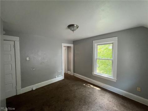 7428 Ottawa Road Cleveland OH 44105