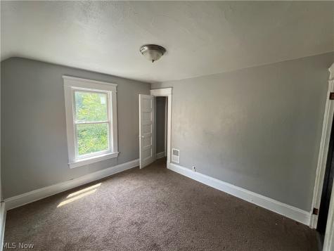 7428 Ottawa Road Cleveland OH 44105