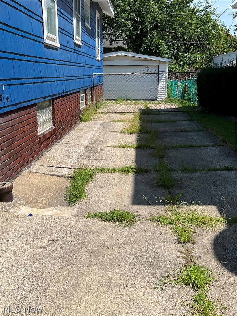 3227 W 114th Street Cleveland OH 44111