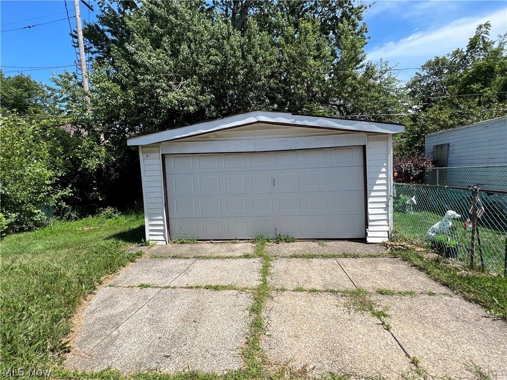 3227 W 114th Street Cleveland OH 44111