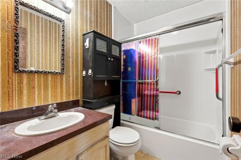 3197 Greenbrier Drive Norton OH 44203