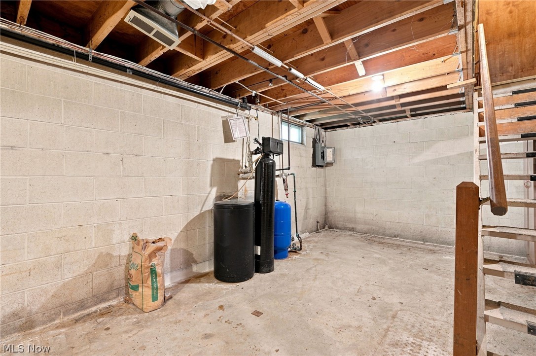 3197 Greenbrier Drive Norton OH 44203