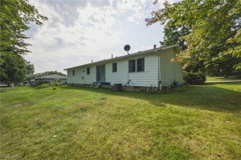 3197 Greenbrier Drive Norton OH 44203