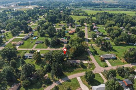 3197 Greenbrier Drive Norton OH 44203