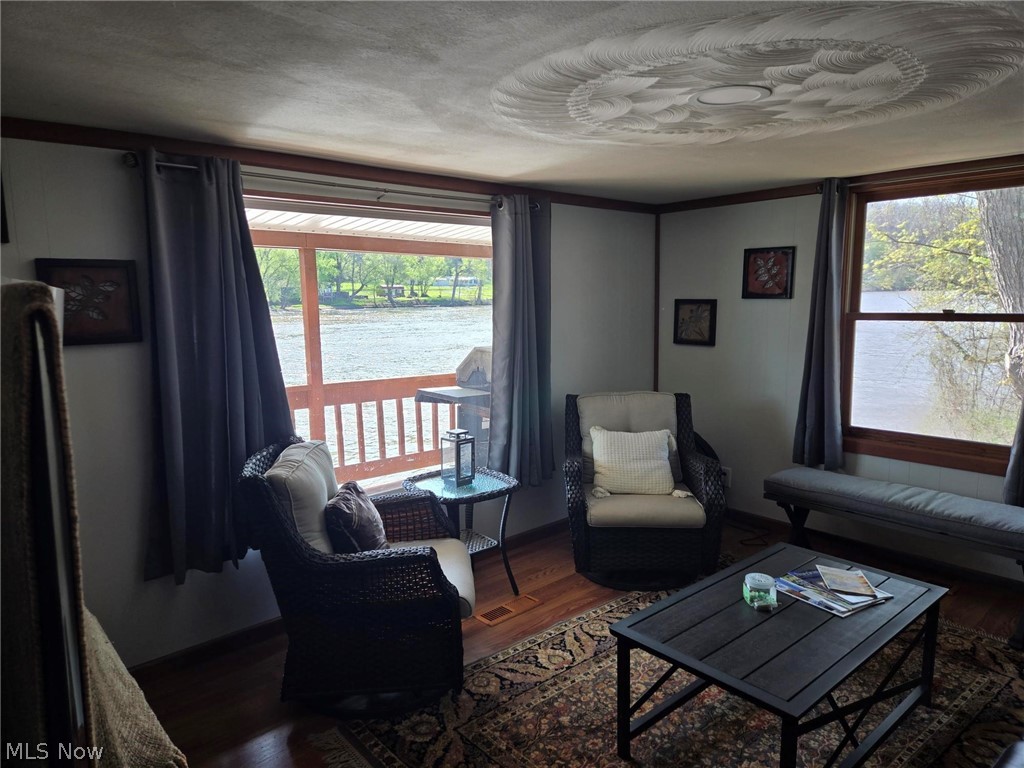 6341 N State Route 669 NW Mcconnelsville OH 43756