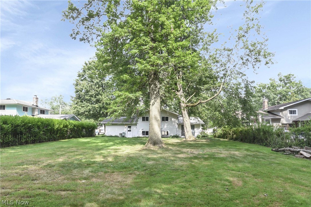 4958 Hampton Drive North Olmsted OH 44070