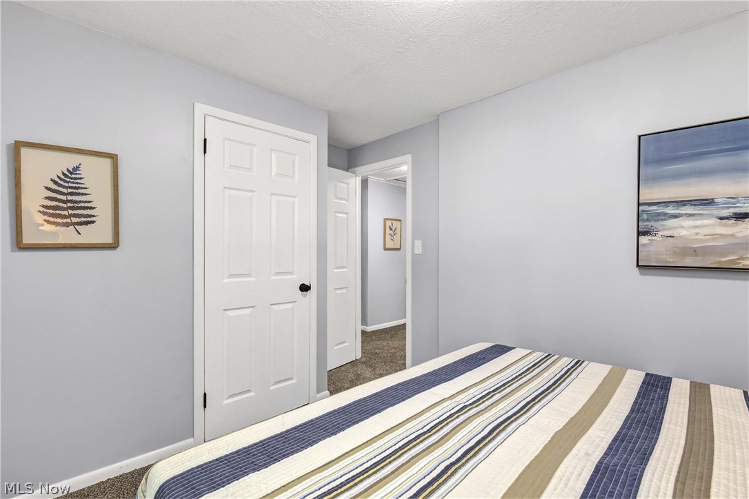 4958 Hampton Drive North Olmsted OH 44070