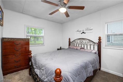 571 Hilliard Road Elyria OH 44035