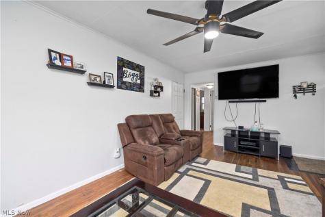 571 Hilliard Road Elyria OH 44035