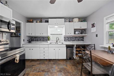 571 Hilliard Road Elyria OH 44035