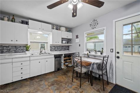 571 Hilliard Road Elyria OH 44035