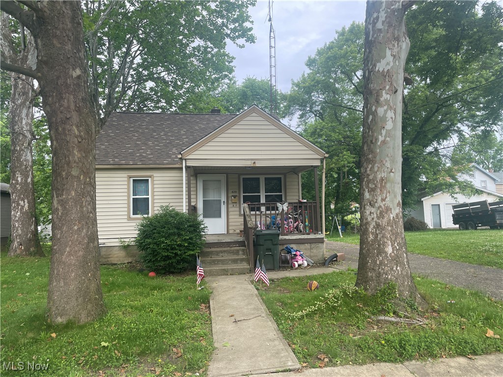 429 Gobel Avenue NE Canton OH 44704