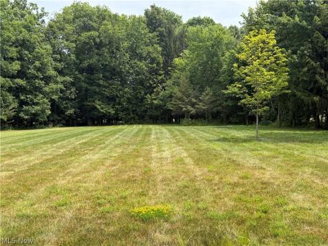 1463 Columbia Road Valley City OH 44280