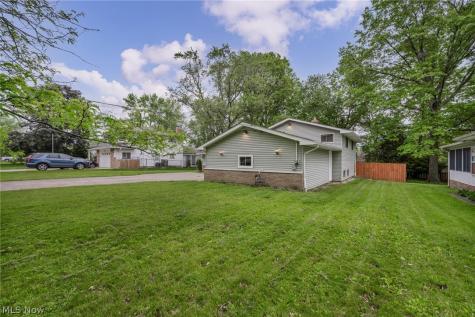 7647 Mccreary Road Seven Hills OH 44131
