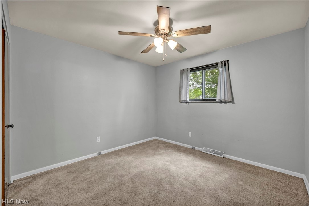7647 Mccreary Road Seven Hills OH 44131