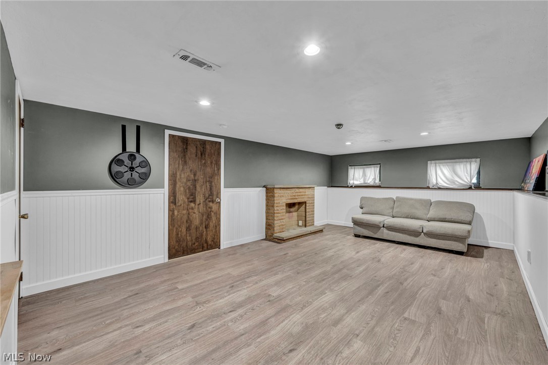 7647 Mccreary Road Seven Hills OH 44131