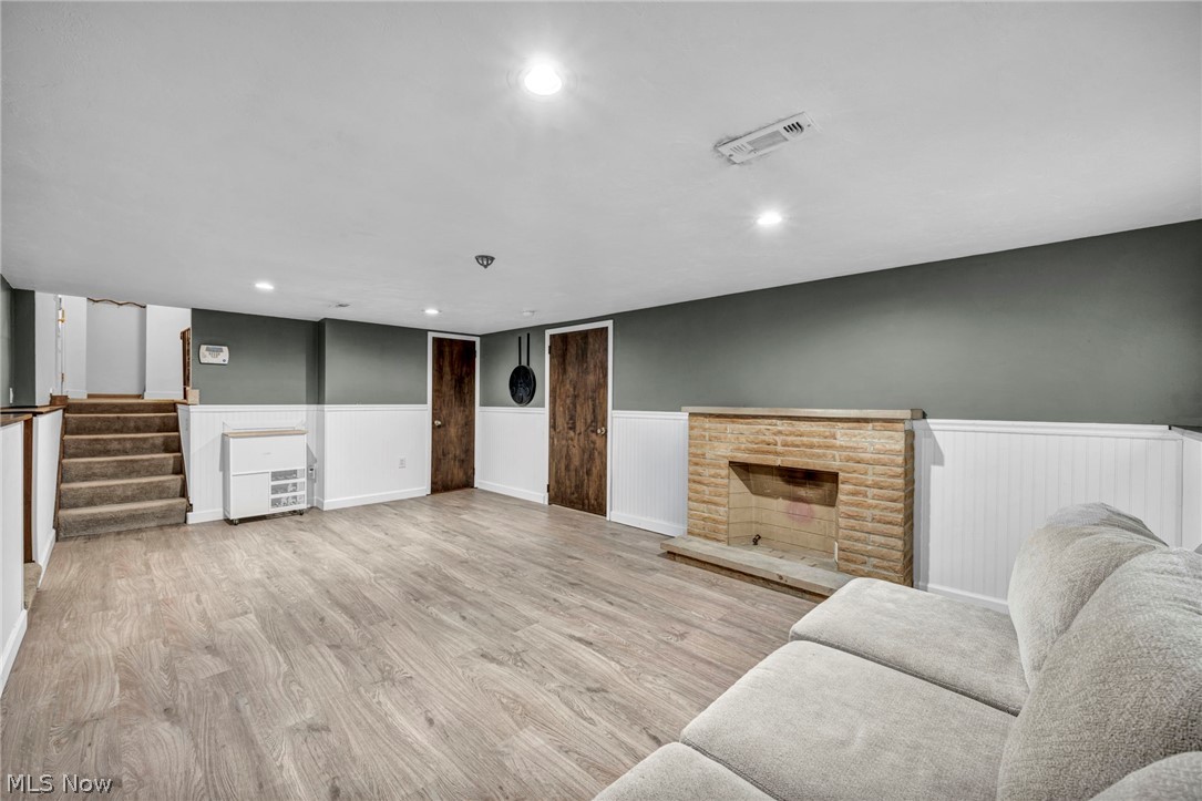 7647 Mccreary Road Seven Hills OH 44131