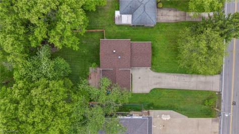 7647 Mccreary Road Seven Hills OH 44131
