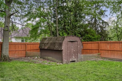 7647 Mccreary Road Seven Hills OH 44131