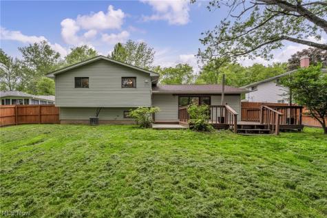 7647 Mccreary Road Seven Hills OH 44131
