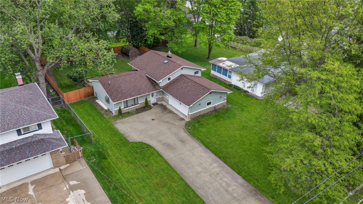 7647 Mccreary Road Seven Hills OH 44131