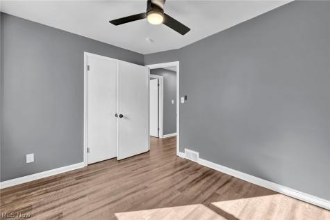 612 North Street Brooklyn Heights OH 44131