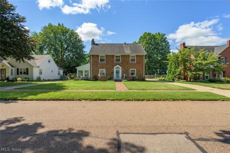 228 Kenwick Drive Akron OH 44313