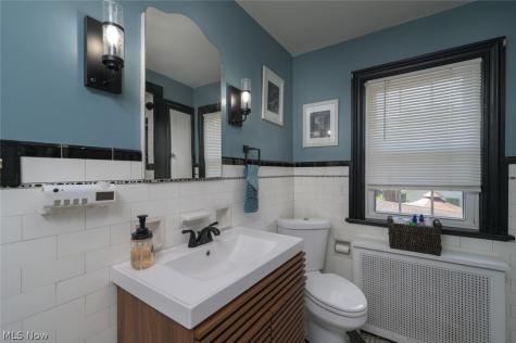 228 Kenwick Drive Akron OH 44313