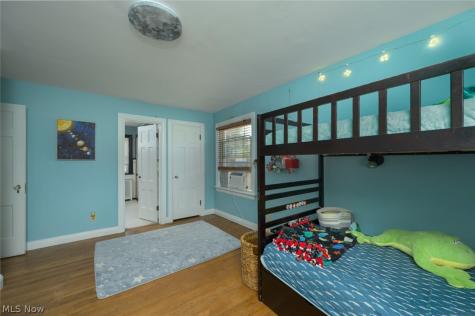 228 Kenwick Drive Akron OH 44313