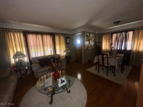 9717 Alexander Road Garfield Heights OH 44125