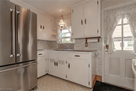 4550 Lilac Road South Euclid OH 44121